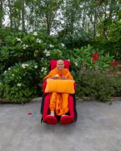 महंत स्वामी महाराज