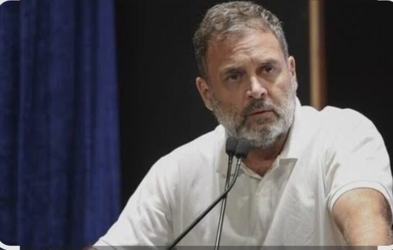राहुल गांधी हरिओम वाल्मीकि के परिवार से मिले, कहा—न्याय दिलाने की हर संभव लड़ाई लड़ी जाएगी