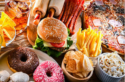 अल्ट्रा प्रोसेस्ड फूड- सुविधा के नाम पर बढ़ती बीमारी
