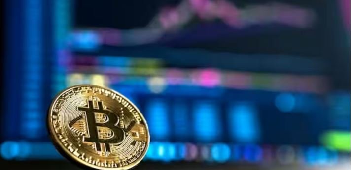 क्रिप्टो बाजार में हड़कंप! बिटकॉइन से लेकर एथेरियम तक फिसले, निवेशकों की उड़ी नींद