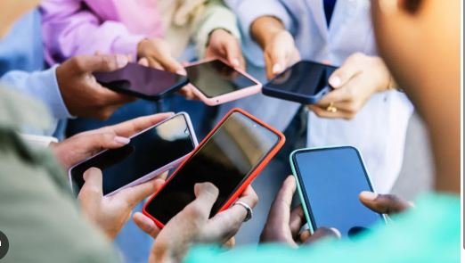 कंपनियों को मोबाइल में देना होगा साइबर सिक्योरिटी एप