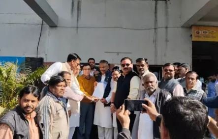 अनुराग ठाकुर ने सदन में ई-सिगरेट विवाद उठाया