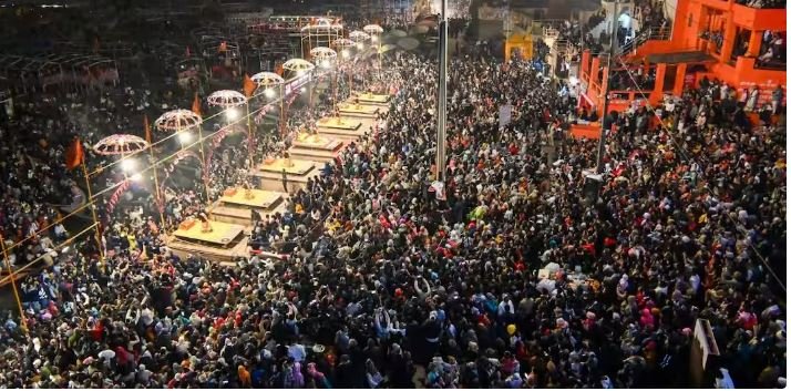 यूपी में नए साल की आस्था से शुरुआत