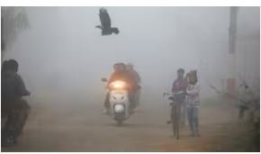 कड़ाके की सर्दी और शीतलहर से जनजीवन अस्त-व्यस्त, स्कूल बंद