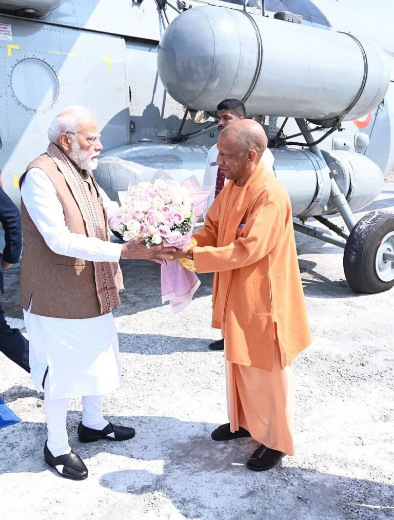 मेरठ में रैपिड रेल कॉरिडोर और मेट्रो ट्रेन के उद्घाटन के लिए प्रधानमंत्री नरेंद्र मोदी पहुंचे