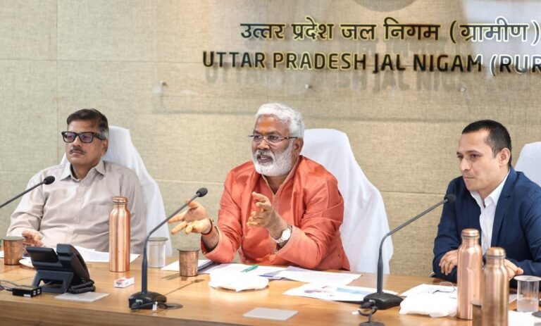 गर्मियों में किसी को भी नहीं होनी चाहिए पीने के पानी की किल्लत: जलशक्ति मंत्री