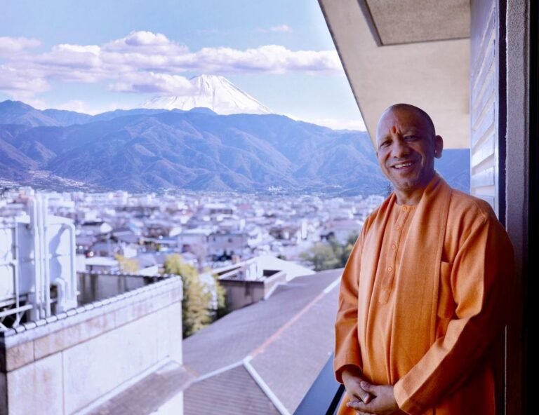 योगी आदित्यनाथ का सिंगापुर–जापान दौरा संप