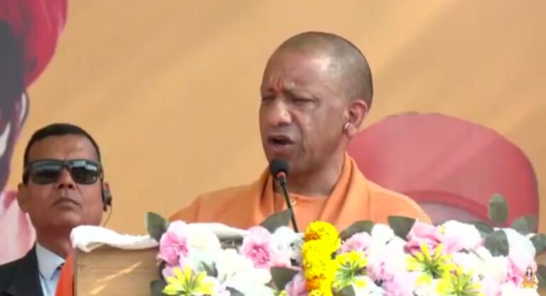 सीतापुर में सीएम का संदेश, सनातन संस्कृति और एकता पर जोर