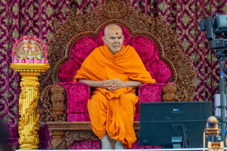 पुष्पदोलोत्सव 2026- रंग, भक्ति और आनंद का महासंगम