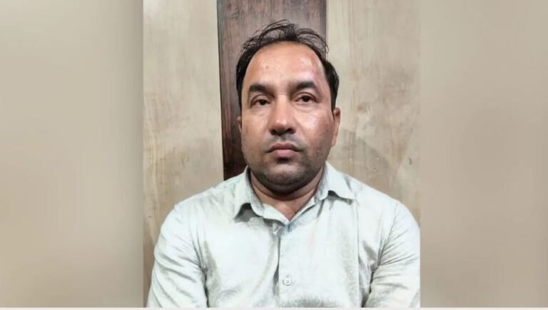 लखनऊ यूनिवर्सिटी में बड़ा मामला: असिस्टेंट प्रोफेसर गिरफ्तार, छात्रा से अश्लील बातचीत और पेपर लीक का आरोप