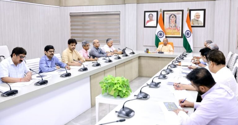 पारदर्शी और व्यवस्थित हो आउटसोर्स व्यवस्था: मुख्यमंत्री