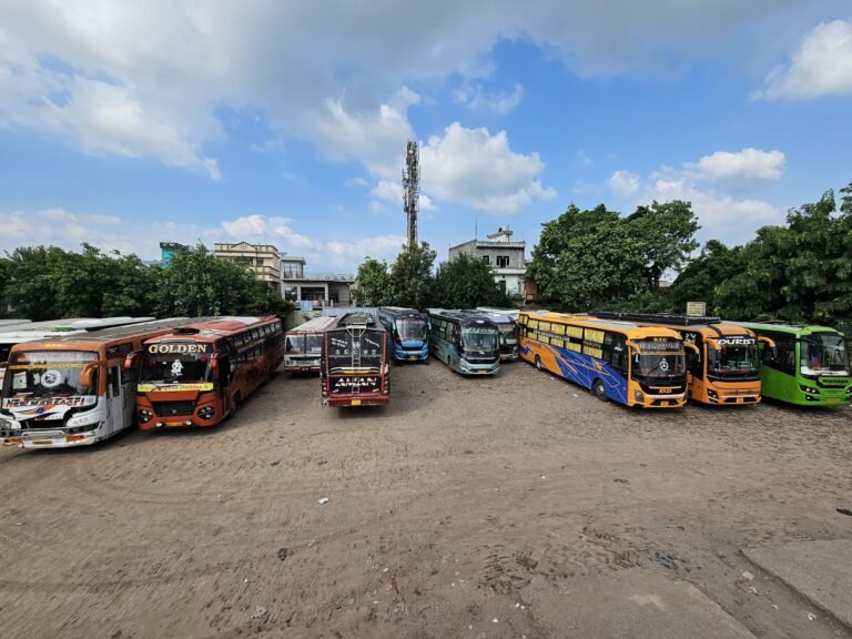 ऑपरेशन प्रहार’ के तहत बरेली मंडल में परिवहन विभाग की बड़ी कार्रवाई, 81 यात्री बसों का चालान, 59 बसें सीज
