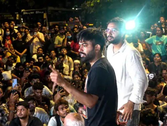 CJP ने सरकार पर बनाया दबाव