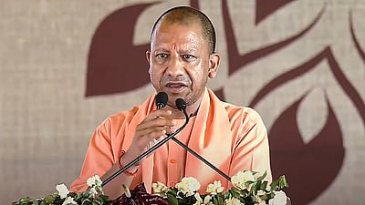 हर घर तिरंगा अभियान को जन आंदोलन बनाएं: मुख्यमंत्री योगी आदित्यनाथ