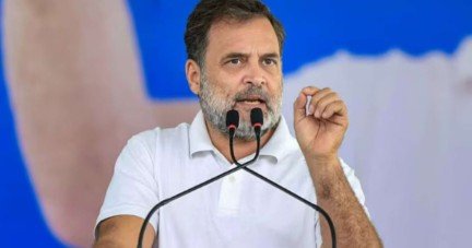 राहुल गांधी का हमला