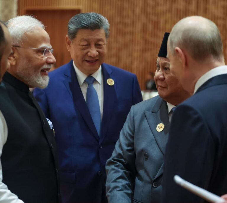 BRICS में एक मंच पर मोदी, जिनपिंग, पुतिन और पेजेशकियान, दुनिया को भारत का कूटनीतिक संदेश