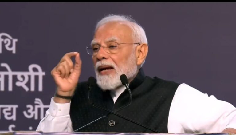 SRCC के शताब्दी समारोह में पीएम मोदी का विपक्ष पर निशाना, बोले- ‘दिमागी नक्सल’ वाली गोली से बौखलाहट