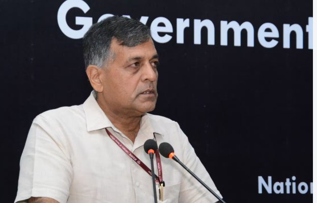पूर्व चुनाव आयुक्त अशोक लवासा